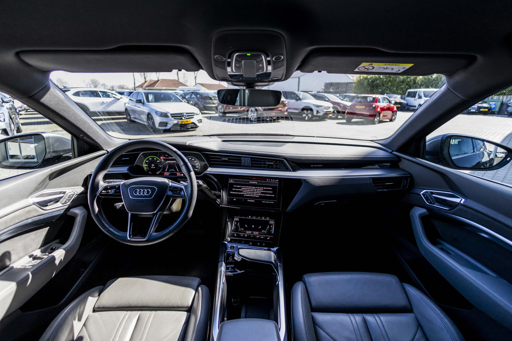 Audi e-tron (P815GD) met abonnement