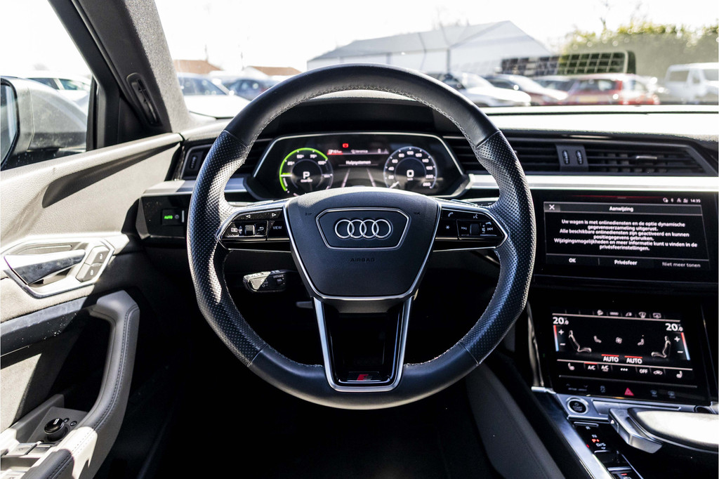 Audi e-tron (P815GD) met abonnement