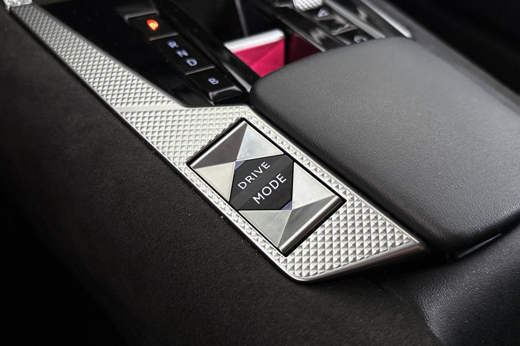 DS DS 4 (R394XP) met abonnement