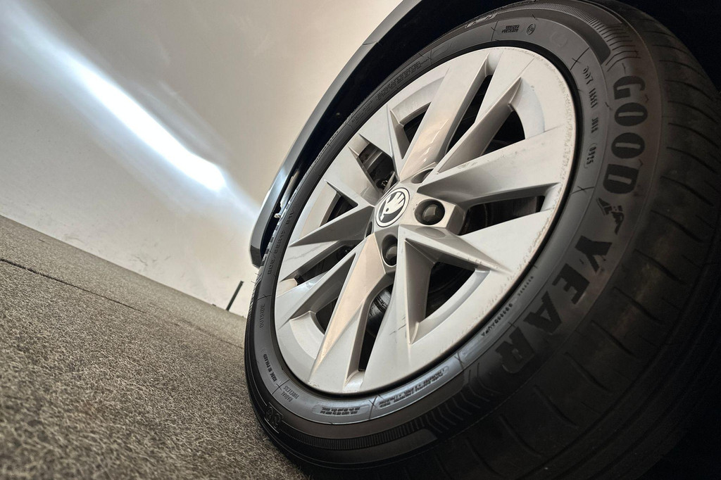 ŠKODA Octavia (KDB10J) met abonnement