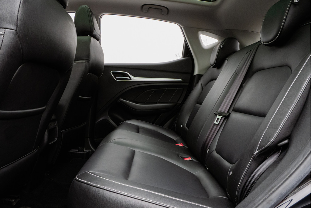 MG ZS-EV (L759GG) met abonnement