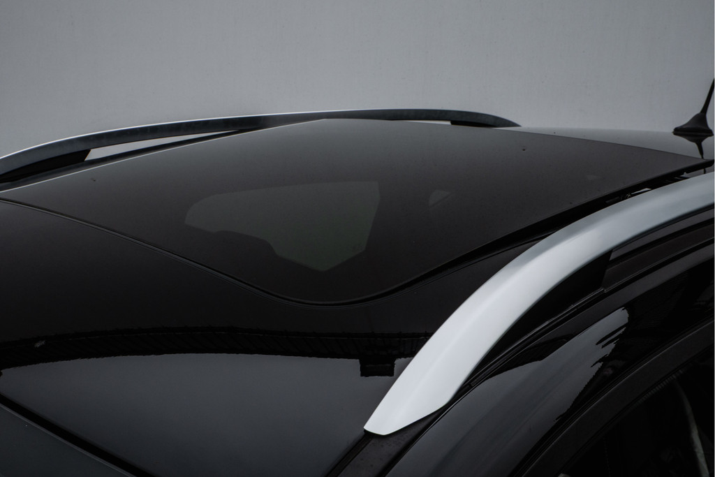 MG ZS-EV (L759GG) met abonnement