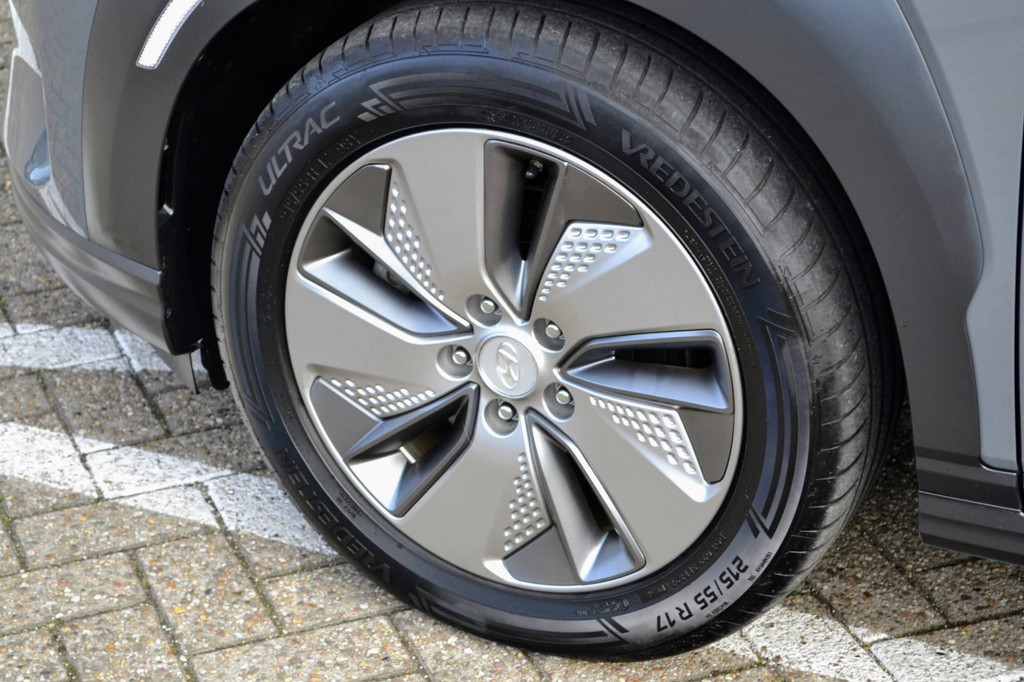 Hyundai Kona (J002SF) met abonnement