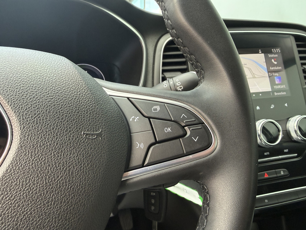 Renault MEGANE Estate (R592FF) met abonnement