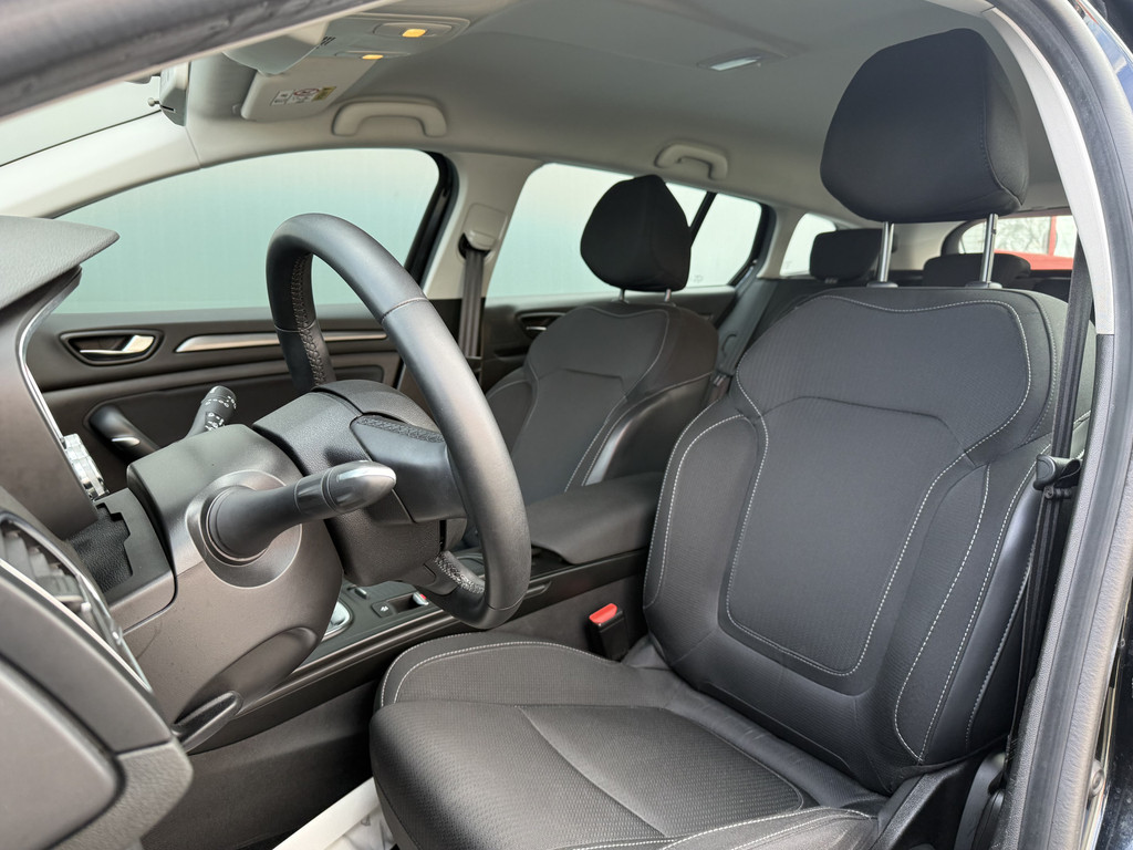 Renault MEGANE Estate (R592FF) met abonnement