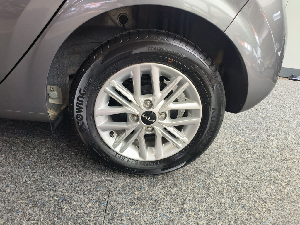 Kia Picanto (KFK77R) met abonnement