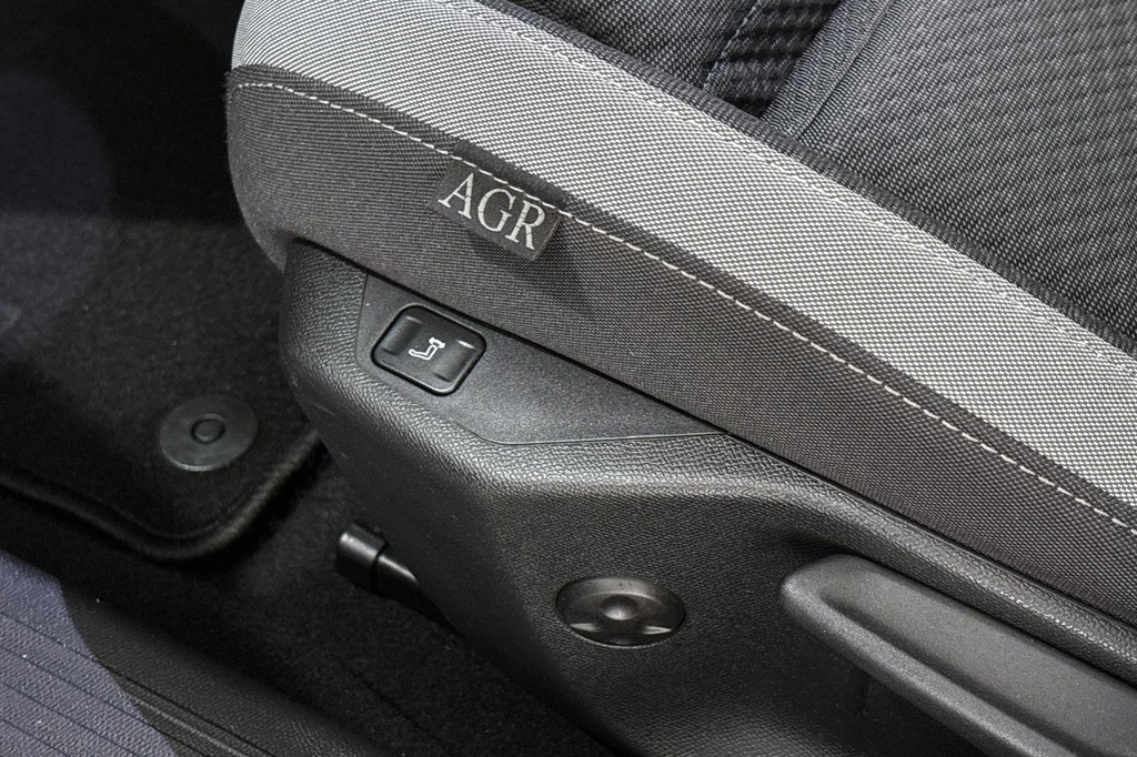 Opel Astra (S751FL) met abonnement