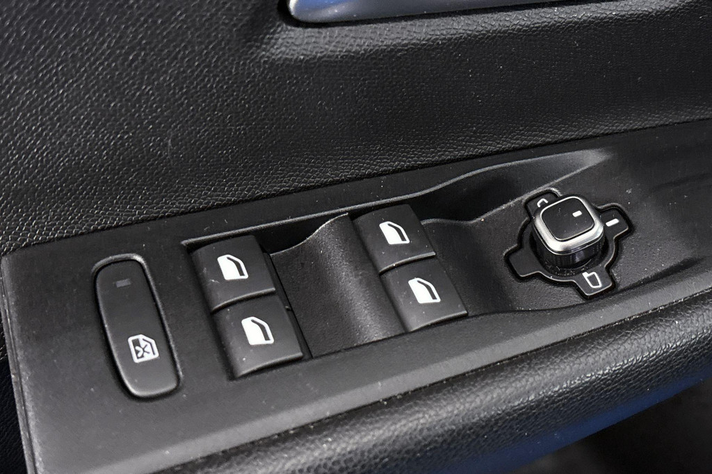 Opel Astra (S751FL) met abonnement