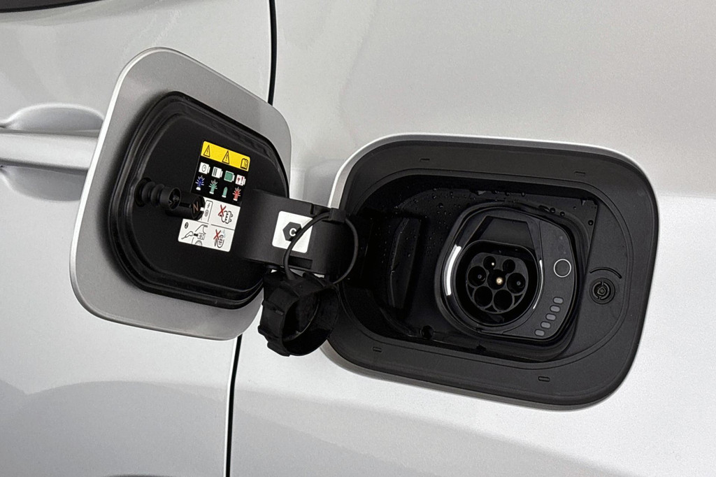 Jeep Compass (KDH28G) met abonnement