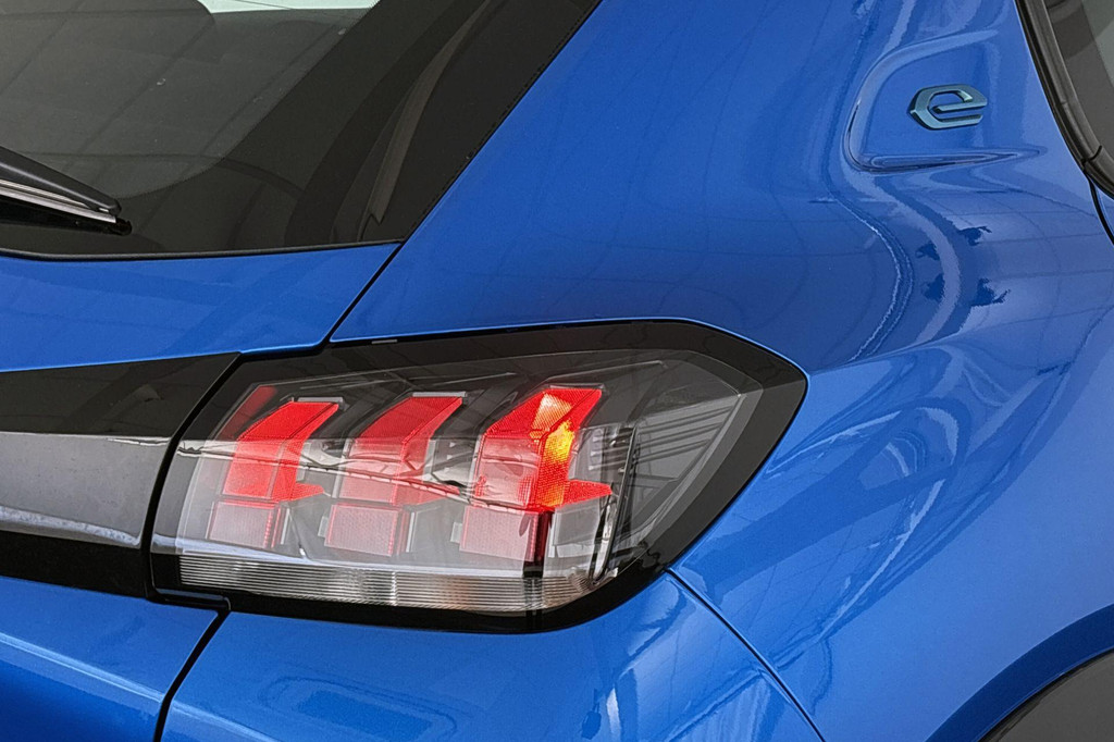 Peugeot e-208 (T865SK) met abonnement