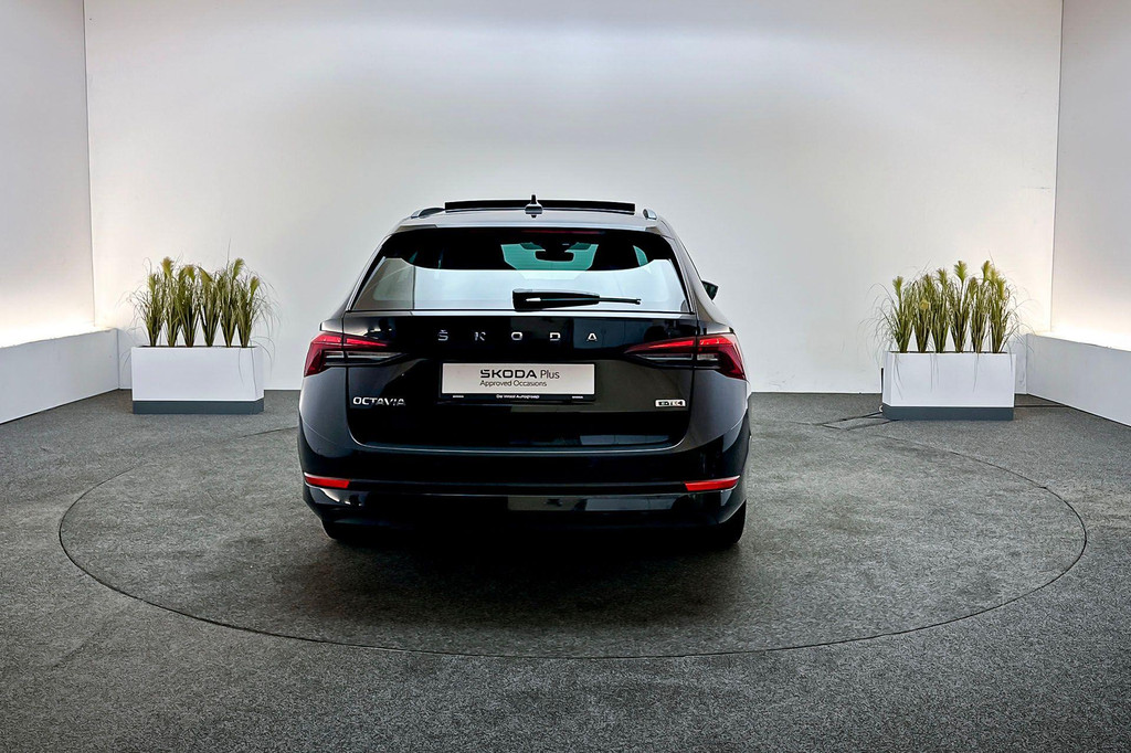 ŠKODA Octavia (L004BG) met abonnement