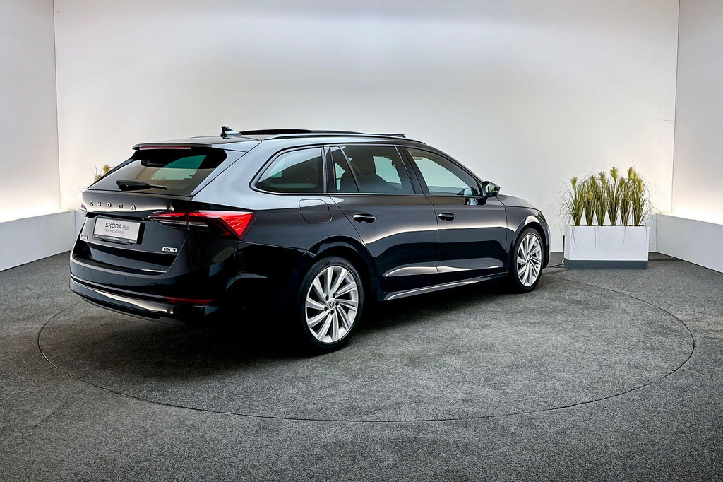 ŠKODA Octavia (L004BG) met abonnement