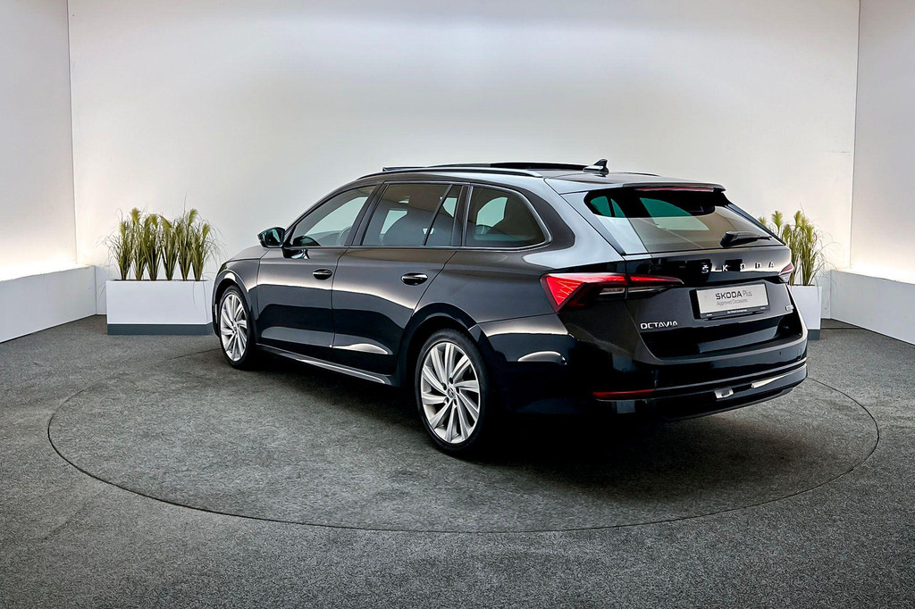 ŠKODA Octavia (L004BG) met abonnement