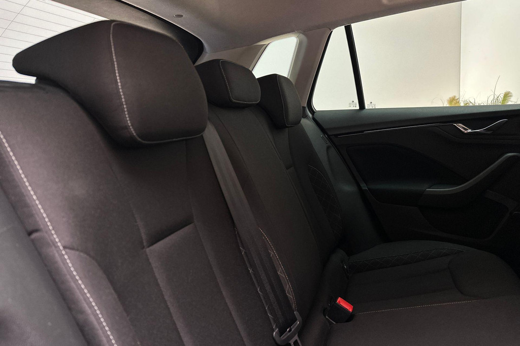 ŠKODA Kamiq (N055VF) met abonnement