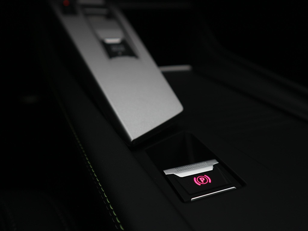 Peugeot 408 (JSN38F) met abonnement