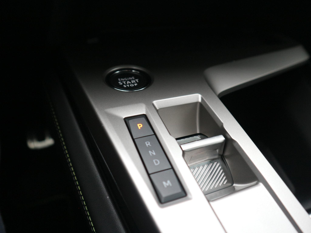 Peugeot 408 (JSN38F) met abonnement