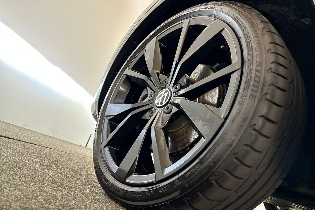 Volkswagen T-Roc (KFJ53G) met abonnement