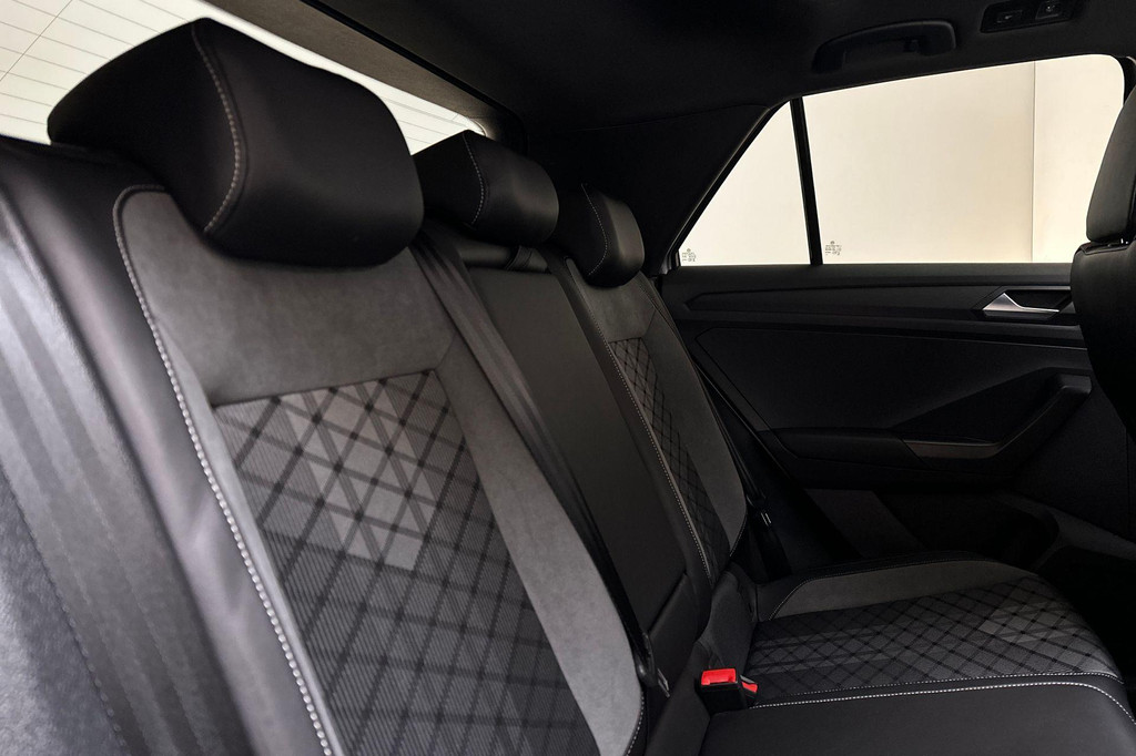 Volkswagen T-Roc (KFJ53G) met abonnement