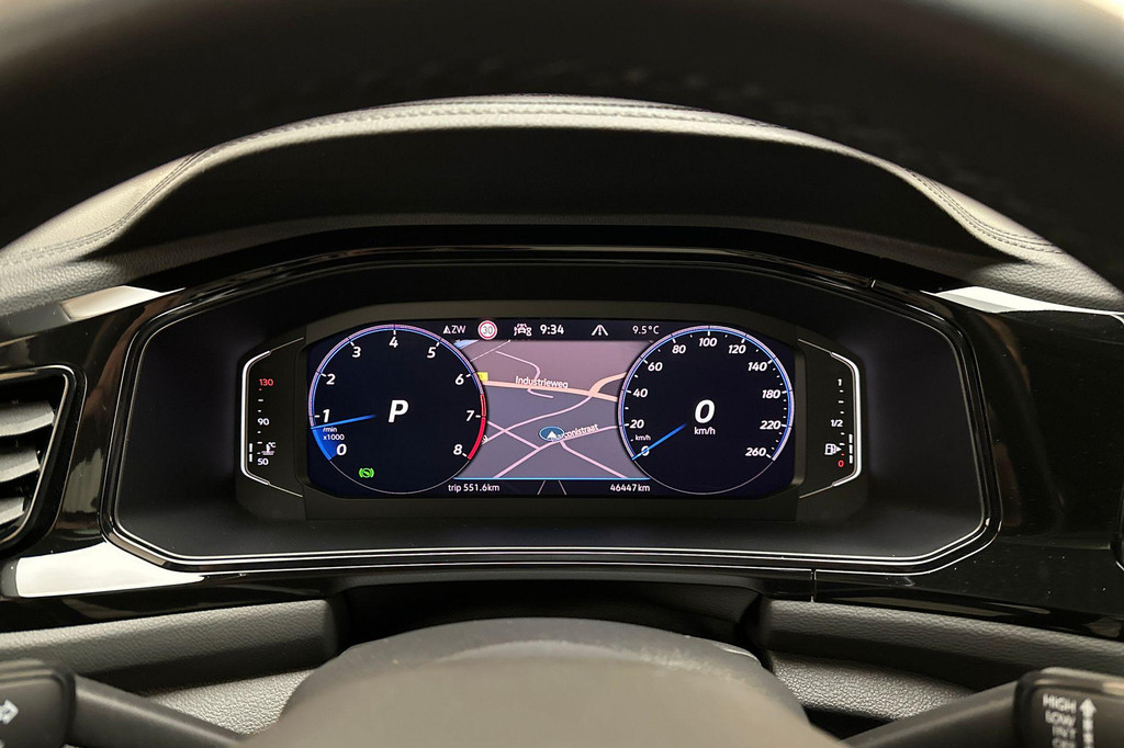 Volkswagen T-Roc (KFJ53G) met abonnement