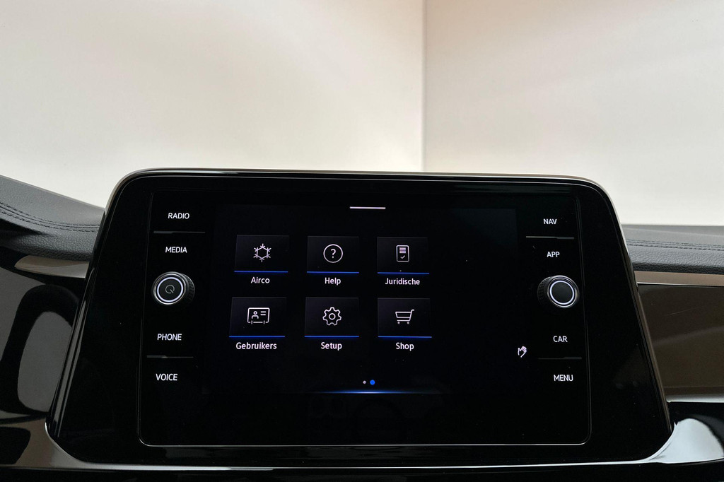 Volkswagen T-Roc (KFJ53G) met abonnement