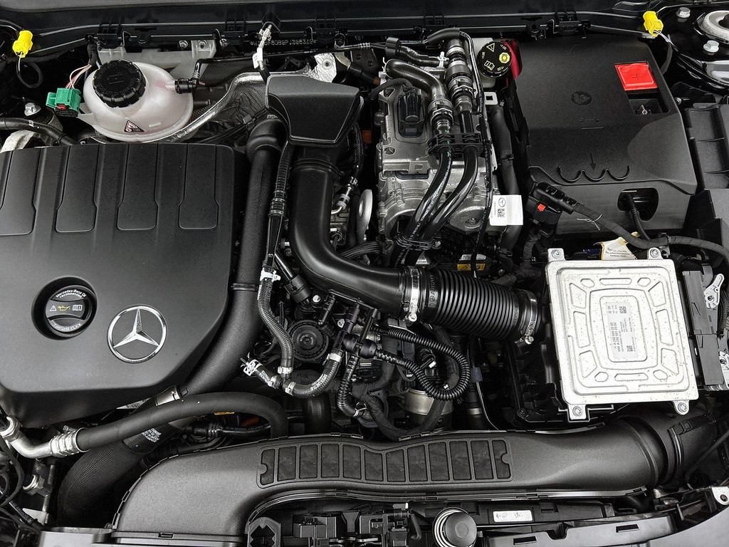 Mercedes-Benz A-Klasse (KFJ81V) met abonnement