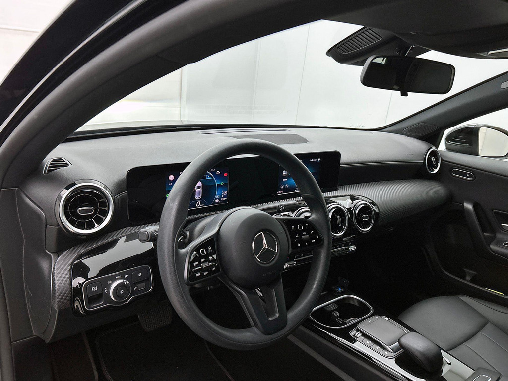 Mercedes-Benz A-Klasse (KFJ81V) met abonnement