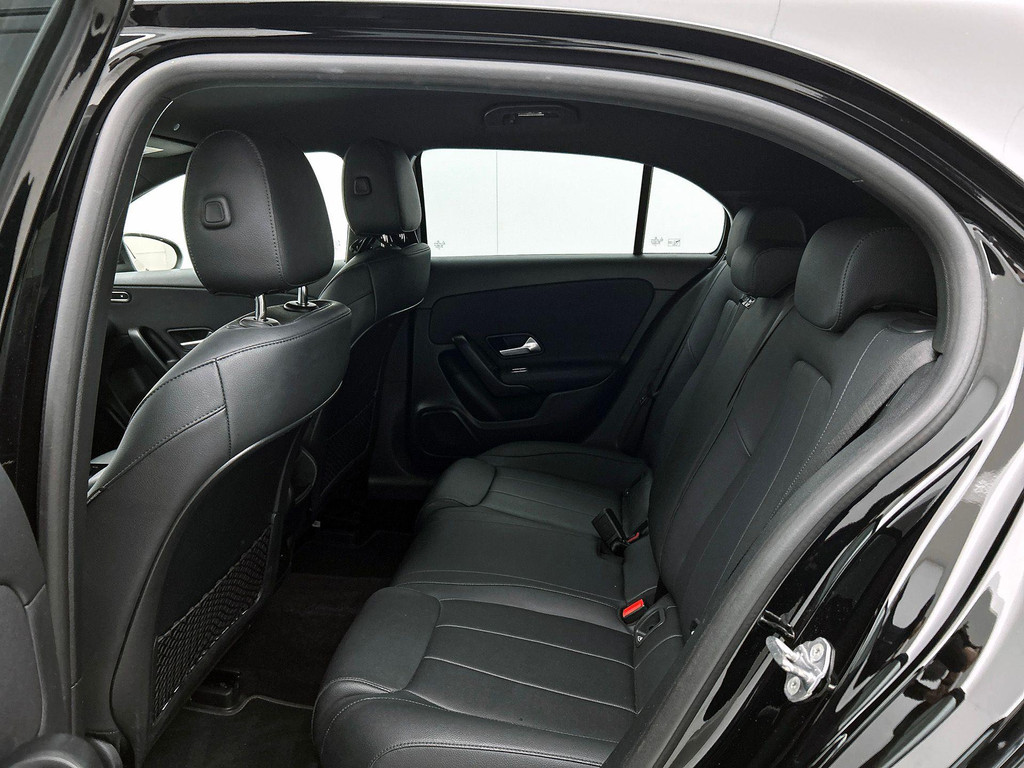 Mercedes-Benz A-Klasse (KFJ81V) met abonnement