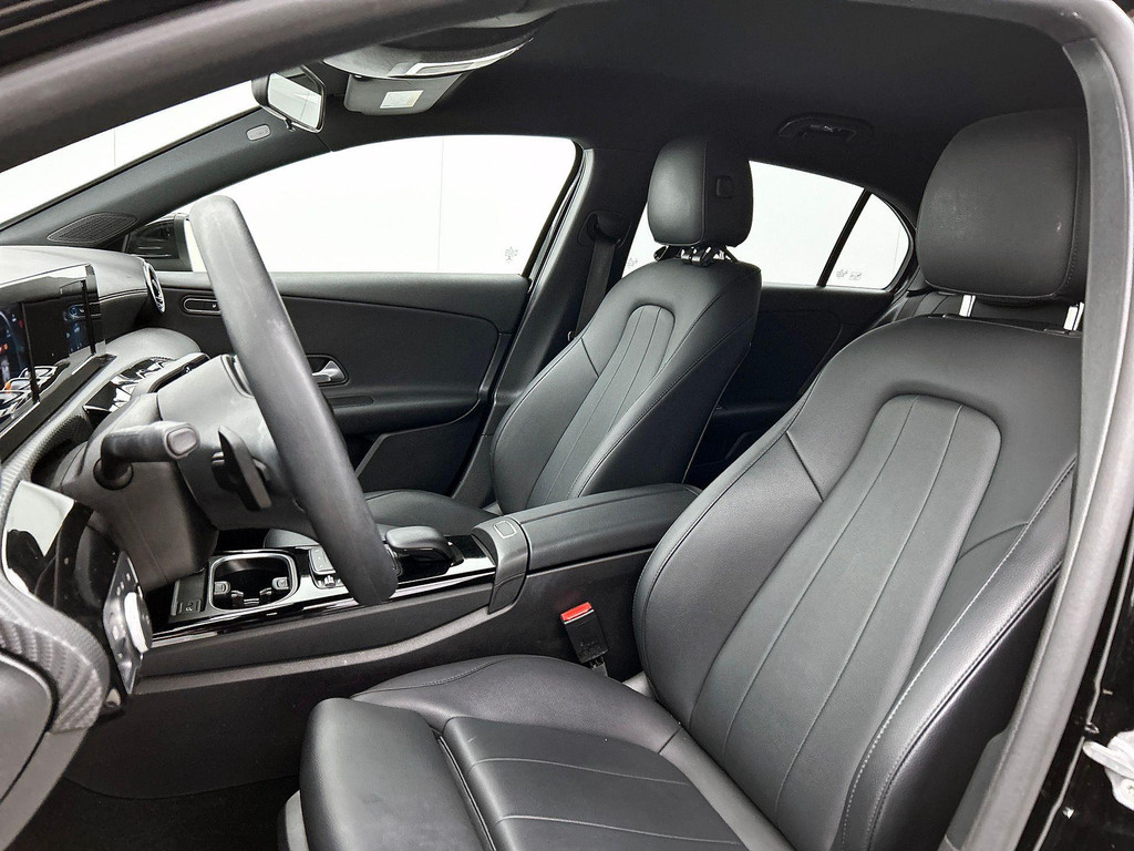 Mercedes-Benz A-Klasse (KFJ81V) met abonnement