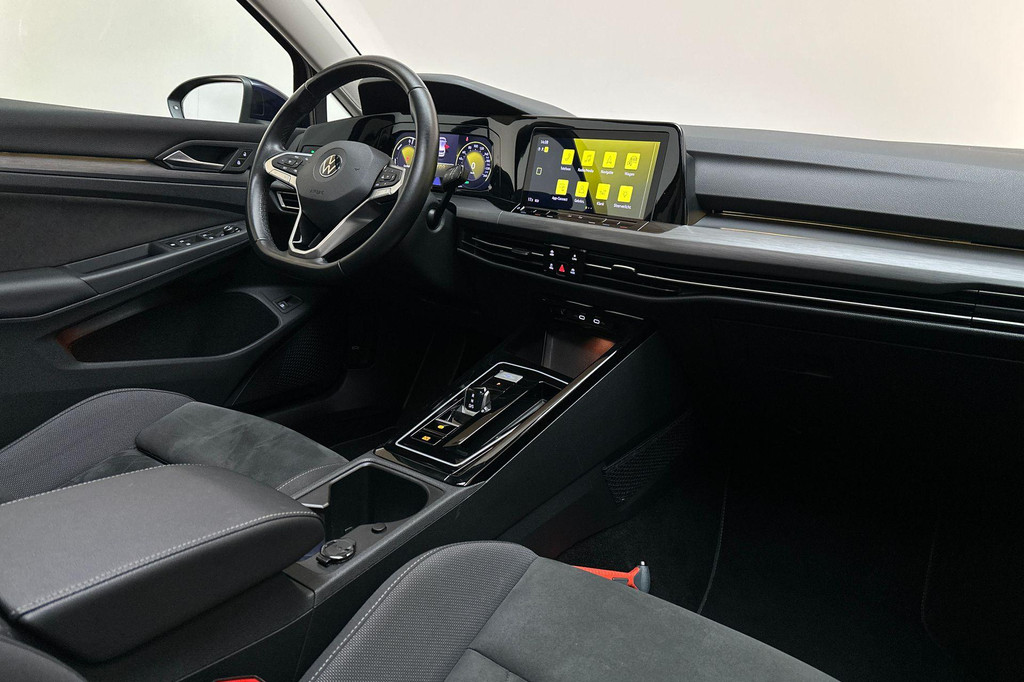 Volkswagen Golf (R560BS) met abonnement