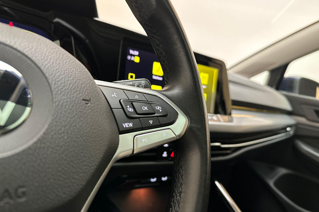 Volkswagen Golf (R560BS) met abonnement