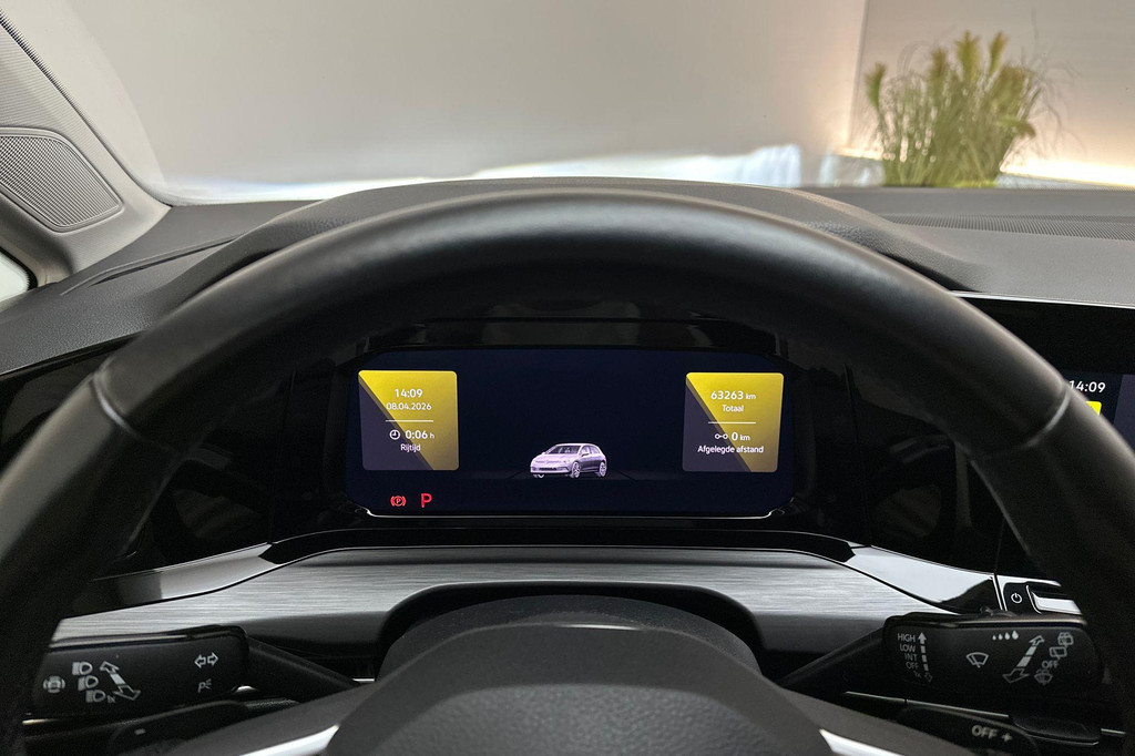 Volkswagen Golf (R560BS) met abonnement