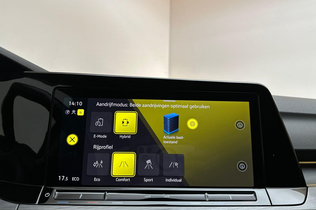 Volkswagen Golf (R560BS) met abonnement