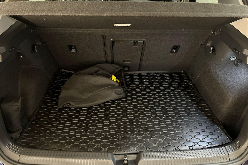 Volkswagen Golf (R560BS) met abonnement