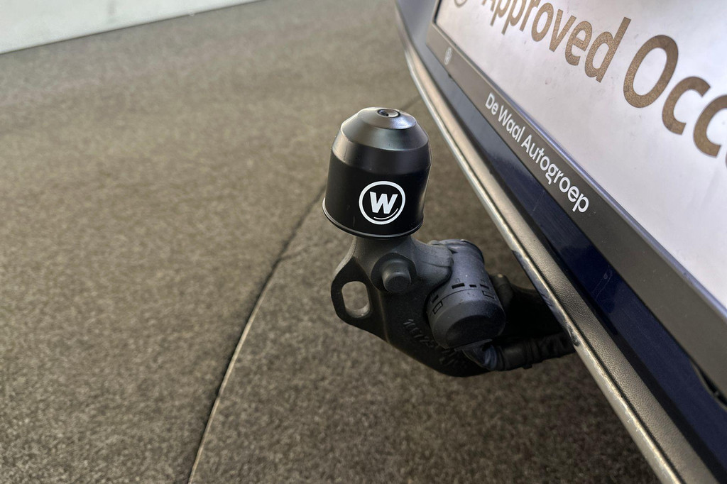 Volkswagen Golf (R560BS) met abonnement