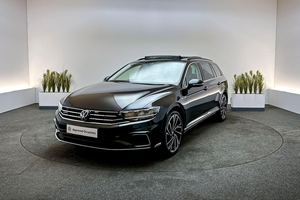 Volkswagen Passat (KDB15P) met abonnement