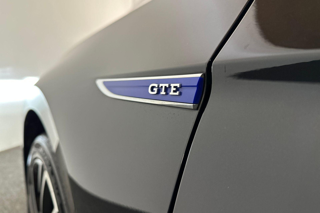 Volkswagen Passat (KDB15P) met abonnement