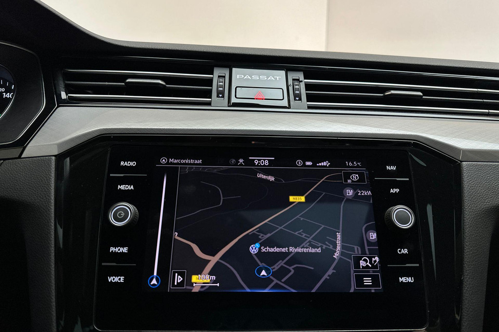 Volkswagen Passat (KDB15P) met abonnement