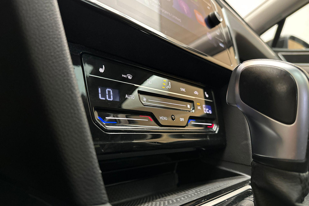 Volkswagen Passat (KDB15P) met abonnement