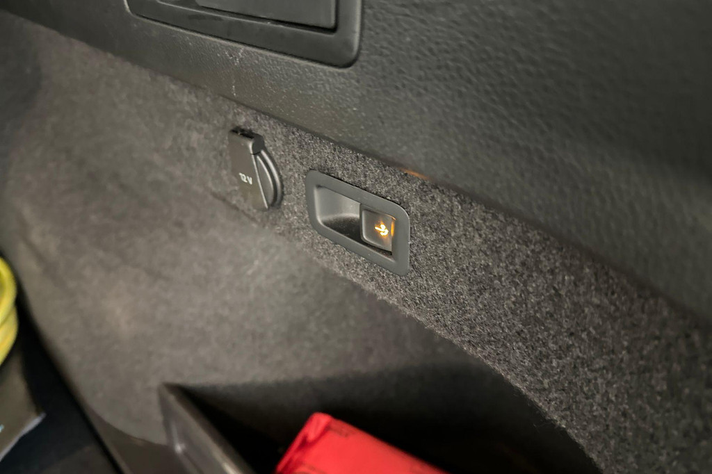 Volkswagen Passat (KDB15P) met abonnement