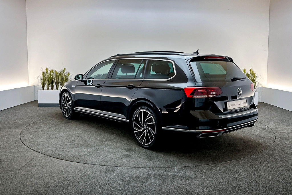 Volkswagen Passat (KDB15P) met abonnement