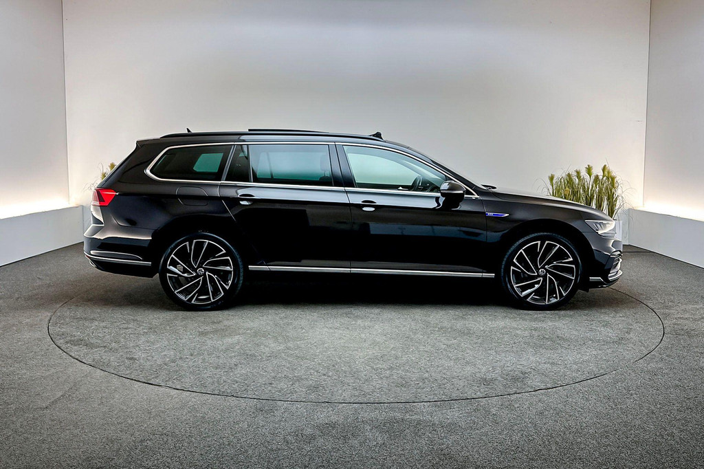 Volkswagen Passat (KDB15P) met abonnement