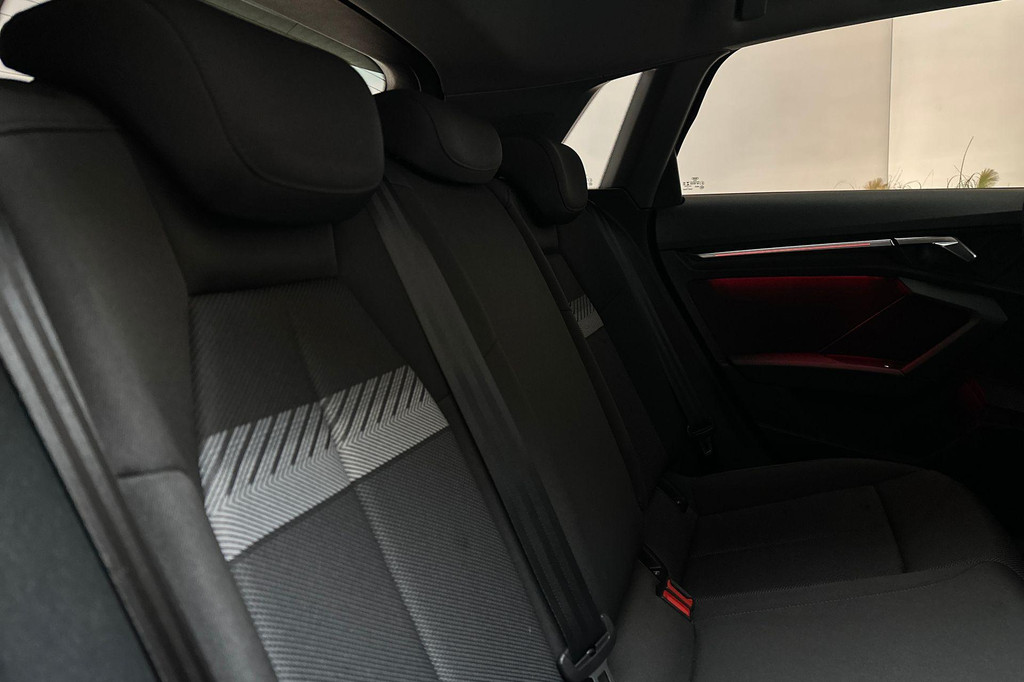 Audi A3 (P829DB) met abonnement