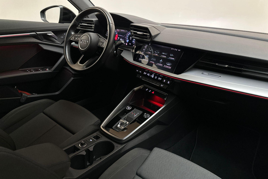 Audi A3 (P829DB) met abonnement