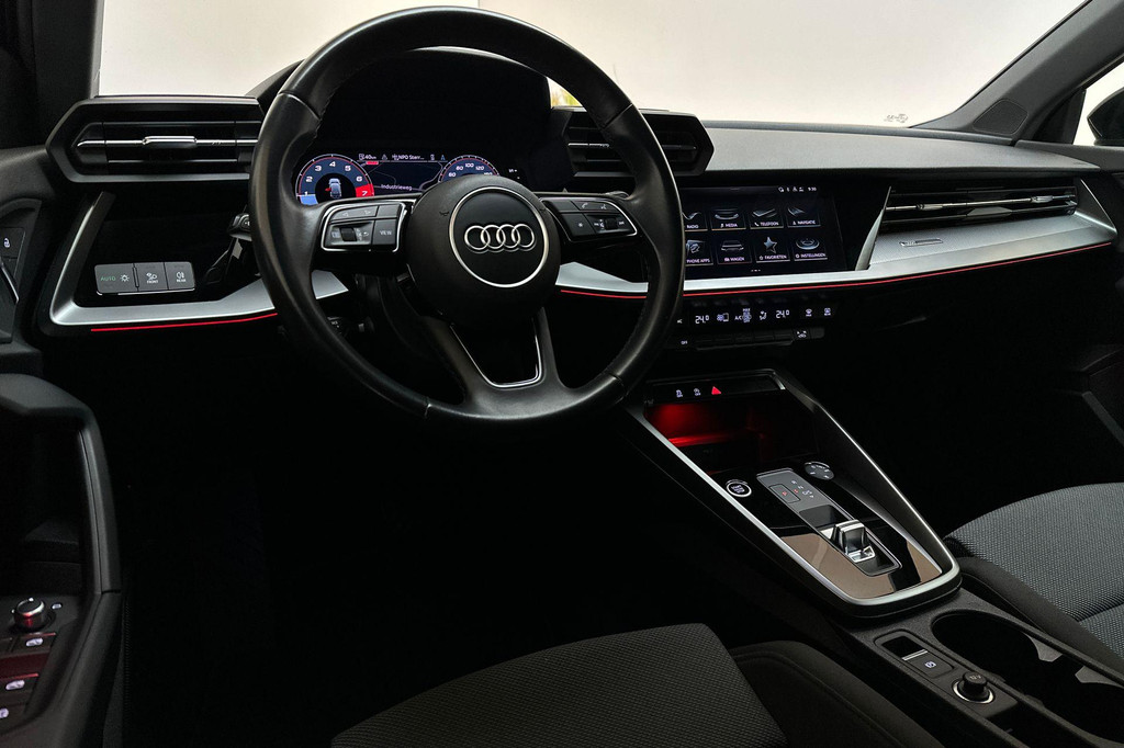 Audi A3 (P829DB) met abonnement