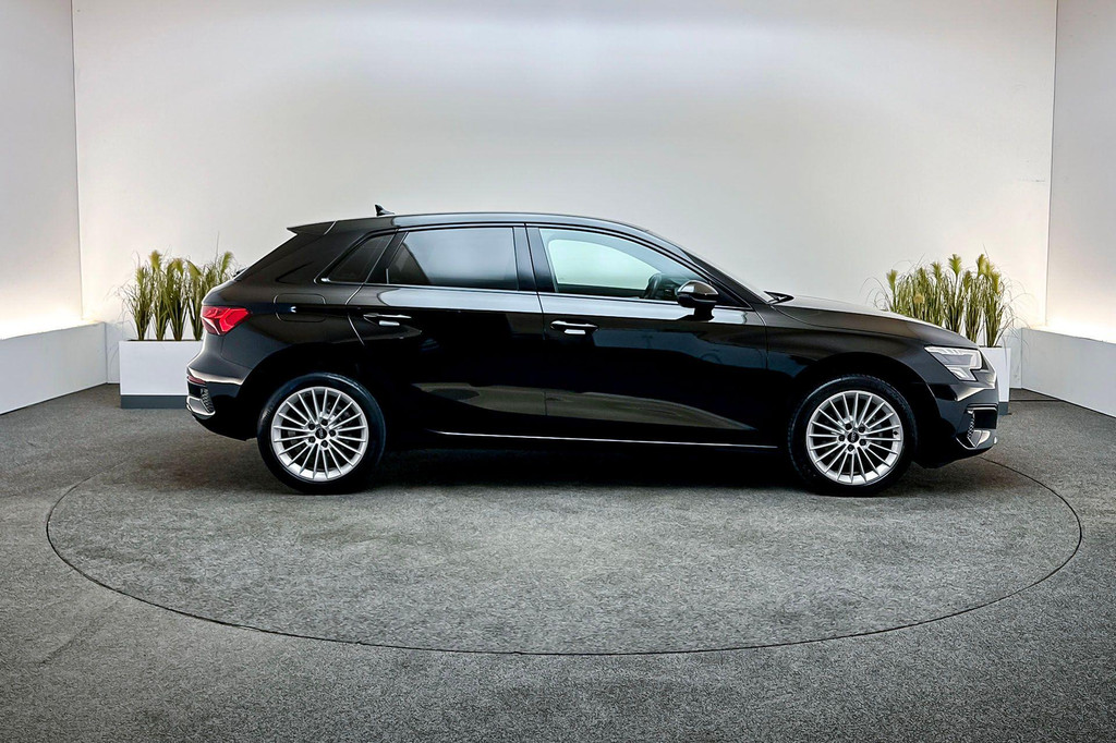 Audi A3 (P829DB) met abonnement