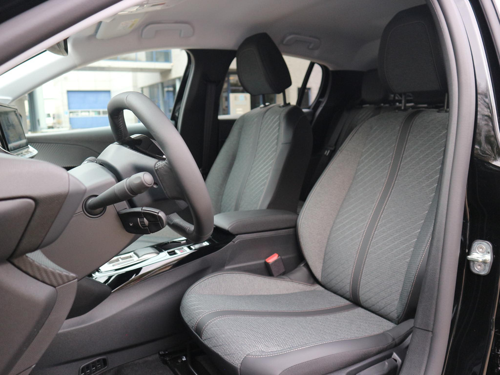 Peugeot 208 (KDP38V) met abonnement