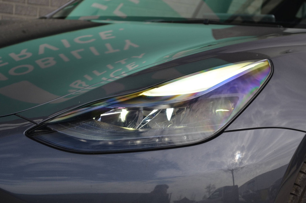 Tesla Model 3 (N809RN) met abonnement