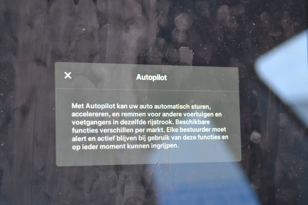 Tesla Model 3 (N809RN) met abonnement