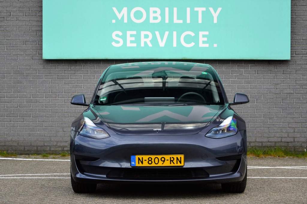 Tesla Model 3 (N809RN) met abonnement