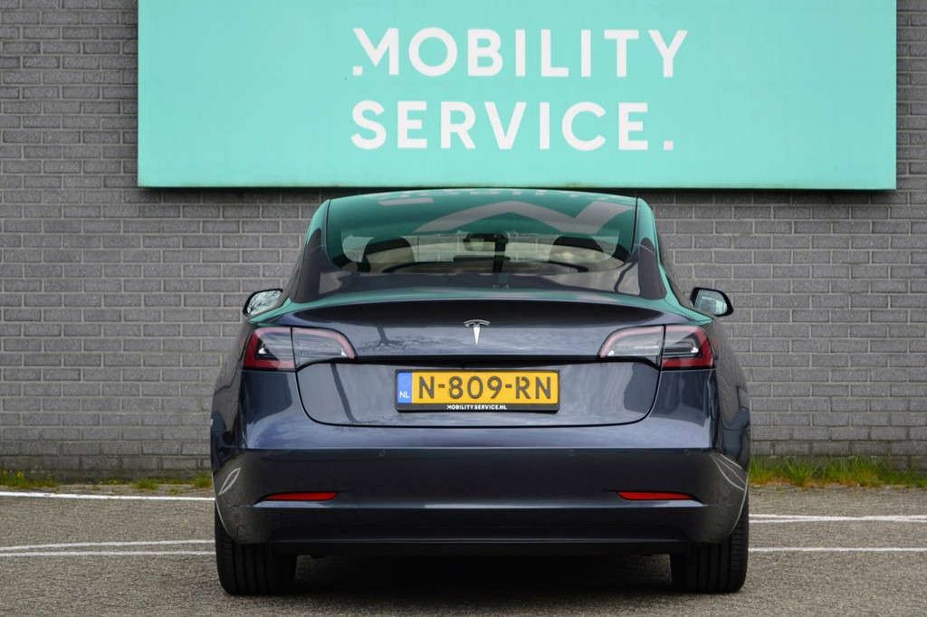 Tesla Model 3 (N809RN) met abonnement